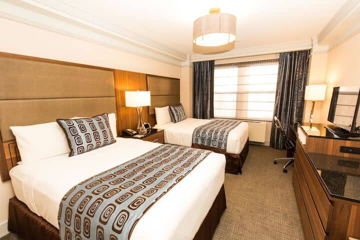 Room 8 of 32